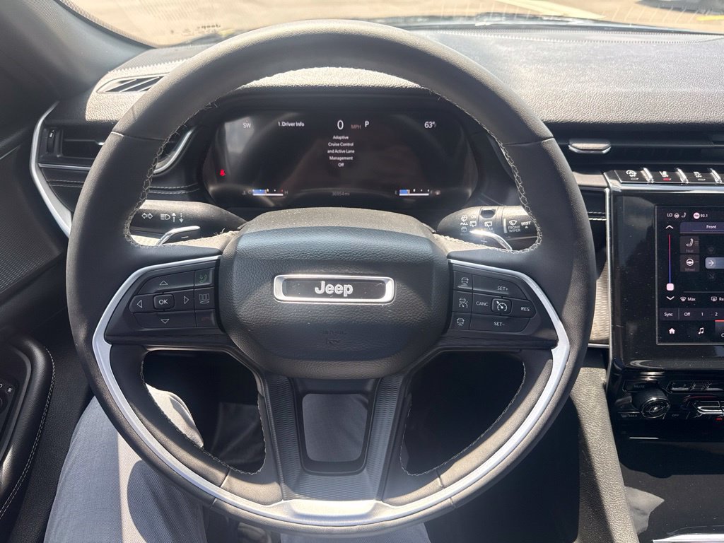 Used 2023 Jeep Grand Cherokee L Laredo AWD/4WD image 31