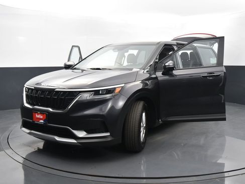 Certified 2024 Kia Carnival LX image 39