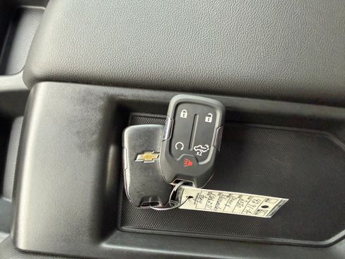 Used 2020 Chevrolet Silverado 1500 LT w/ All-Star Edition image 35