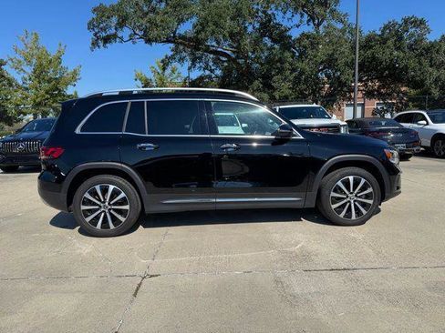 Certified 2023 Mercedes-Benz GLB 250 image 27