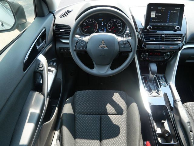 Used 2026 Mitsubishi Eclipse Cross LE AWD/4WD image 12