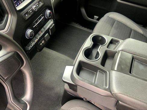 Used 2022 Chevrolet Silverado 1500 Custom image 17