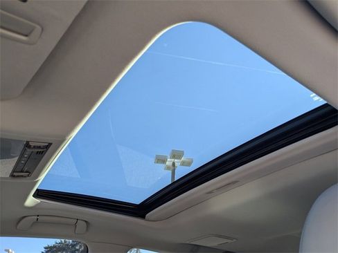 Used 2011 Lexus LS 460 image 21