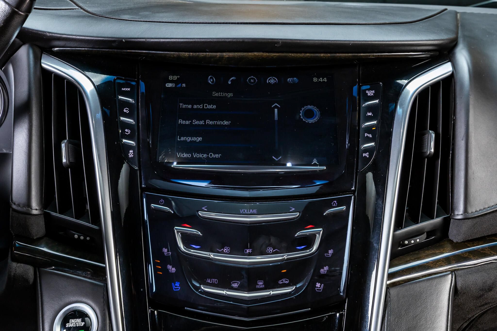 Used 2019 Cadillac Escalade Platinum AWD/4WD image 21