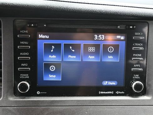 Used 2018 Toyota Sienna SE FWD image 23