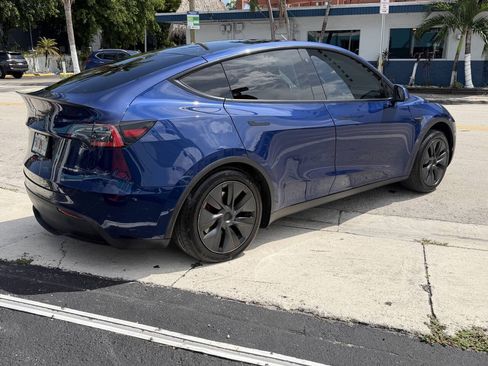 Used 2020 Tesla Model Y Long Range AWD/4WD image 6