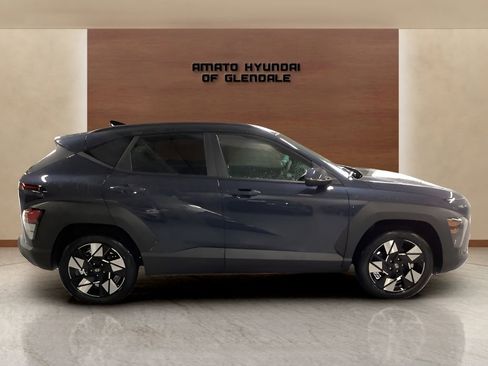 Used 2025 Hyundai Kona SEL FWD image 12