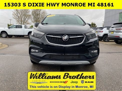 Used 2018 Buick Encore Premium w/ Experience Buick Package image 2