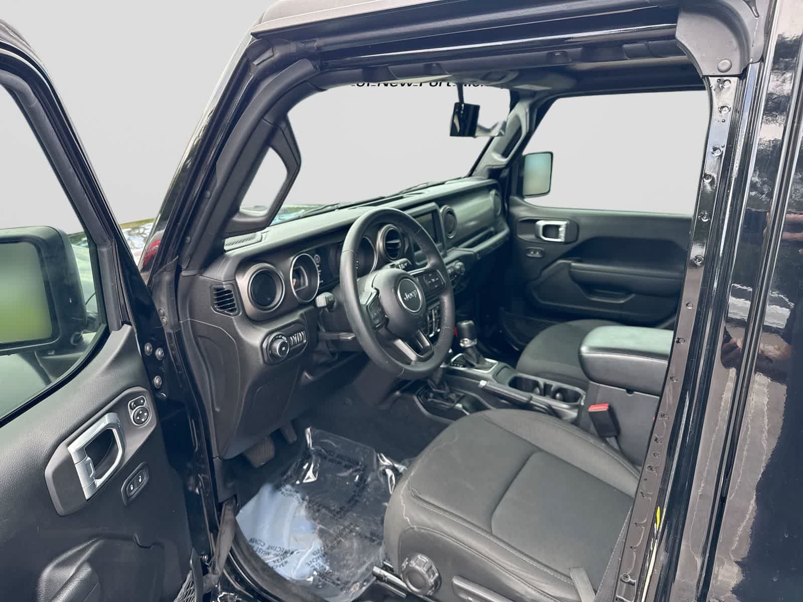 Used 2021 Jeep Wrangler Unlimited Sport AWD/4WD image 10
