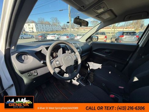 Used 2013 Scion xD image 14