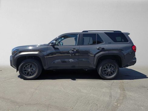 Certified 2026 Toyota 4Runner SR5 AWD/4WD image 6
