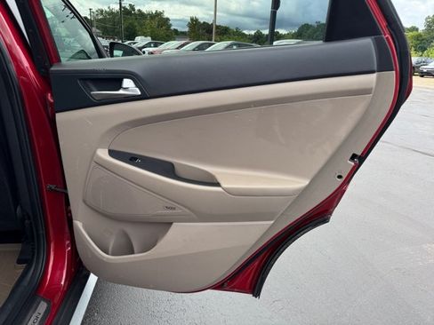 Used 2021 Hyundai Tucson Limited AWD/4WD image 29