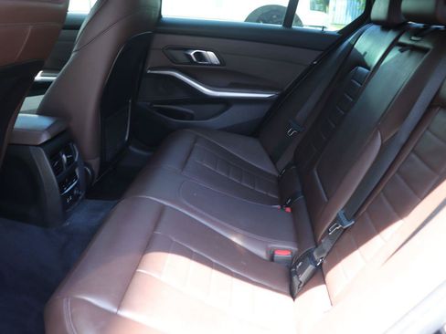 Used 2019 BMW 330i Sedan w/ Convenience Package RWD image 13