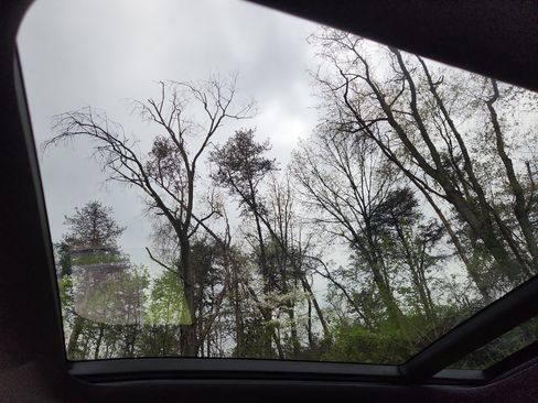 New 2025 Land Rover Defender 90 X-Dynamic SE image 22