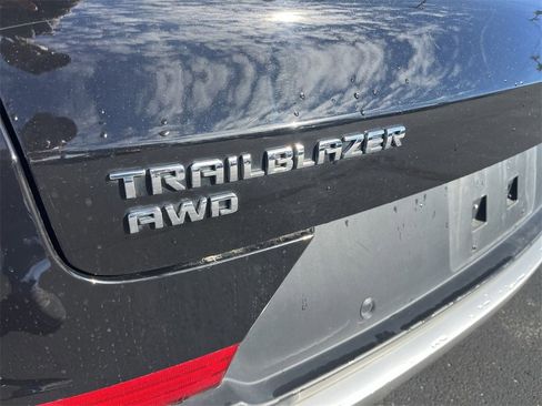 Certified 2022 Chevrolet TrailBlazer LT w/ Driver Confidence Package image 29