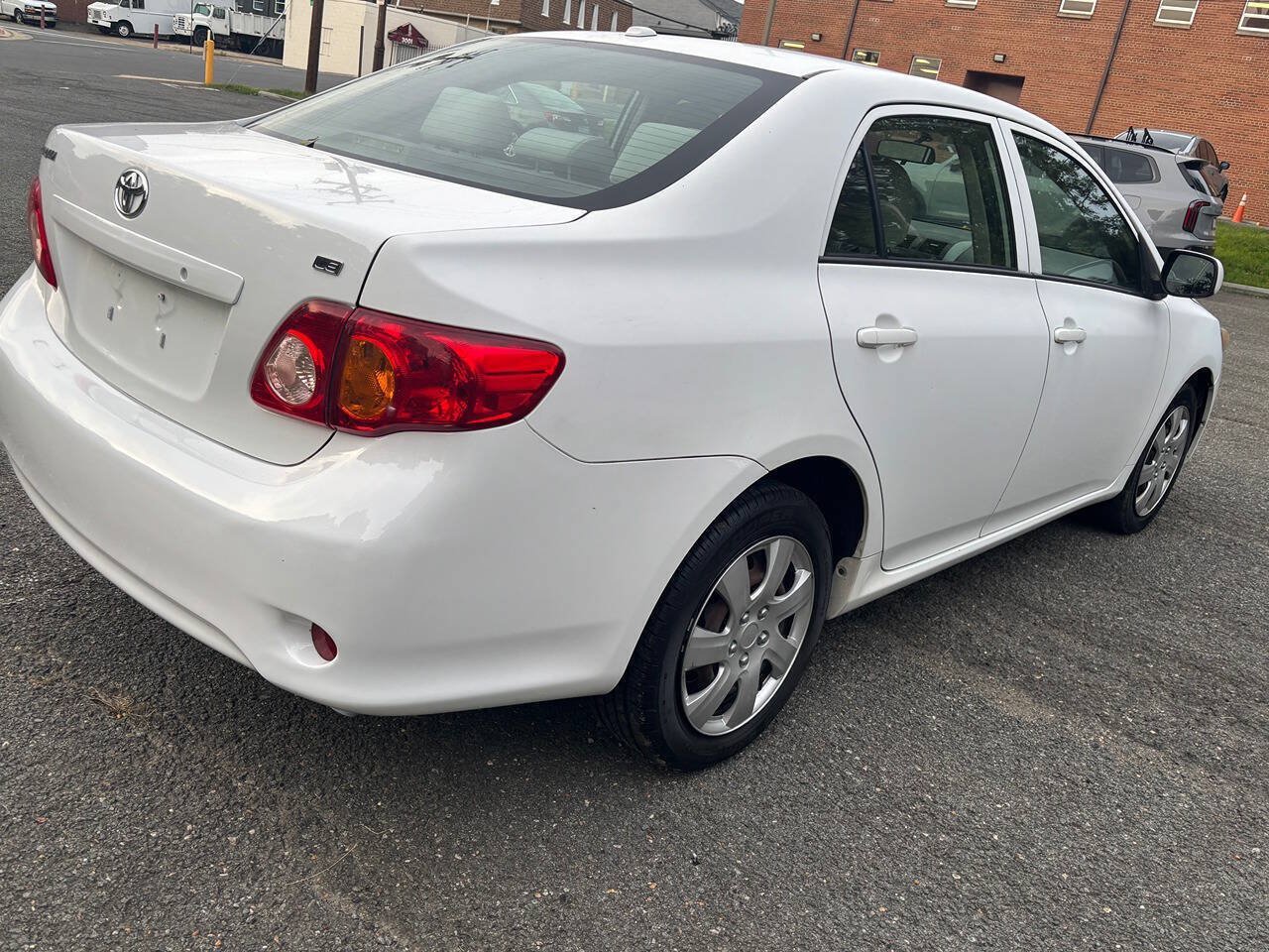 Used 2010 Toyota Corolla LE w/ LE EVP Pkg #1 FWD image 5