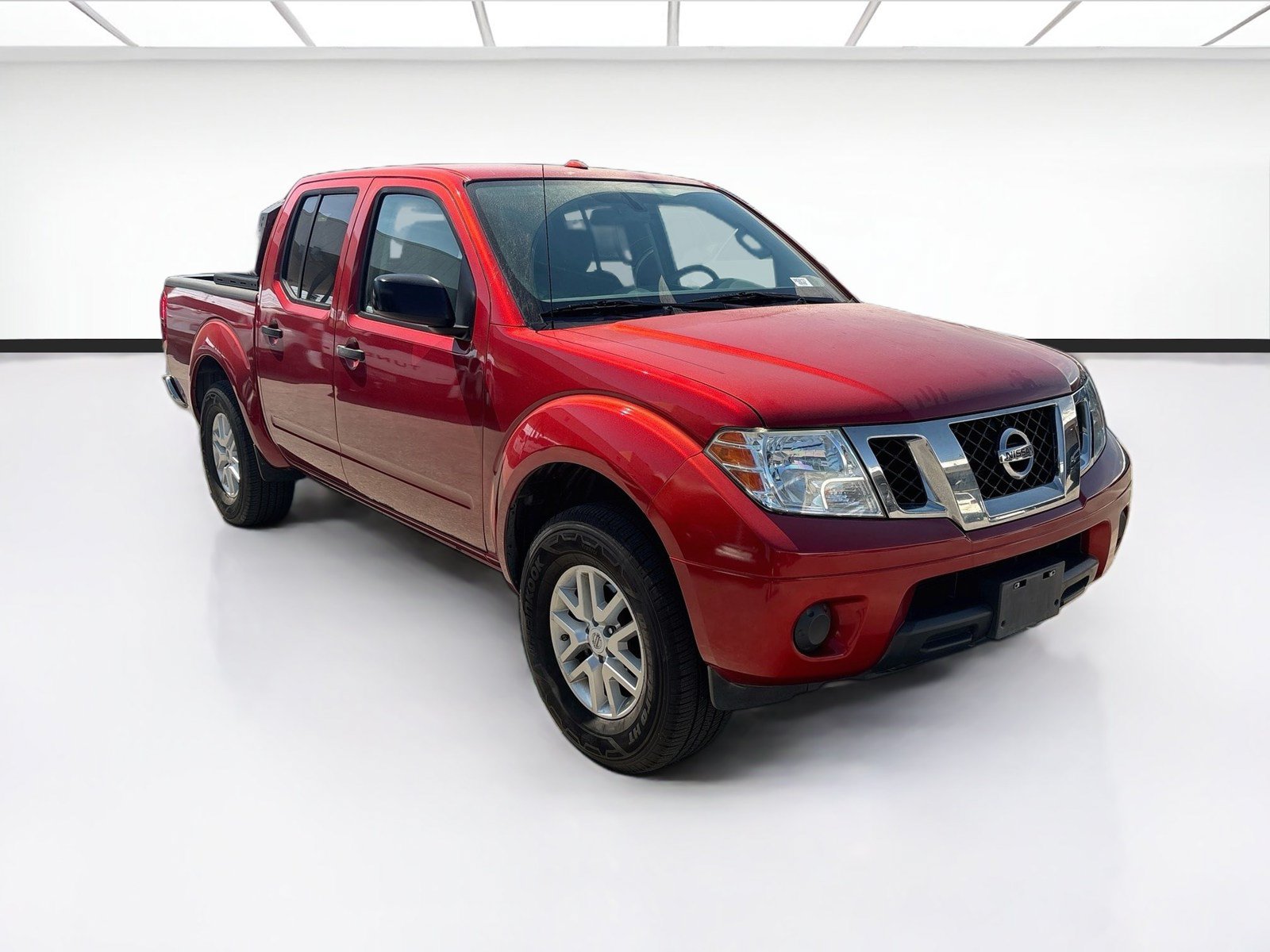 Used 2016 Nissan Frontier SV RWD image 3