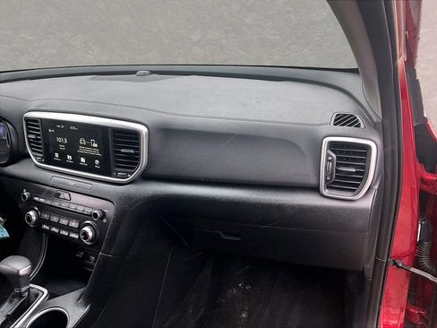 Used 2021 Kia Sportage LX image 14