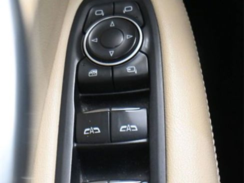 Used 2017 Cadillac XT5 Premium Luxury w/ LPO, Wheel Lock Package image 12