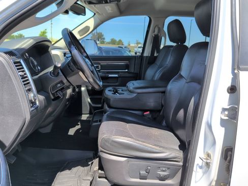 Used 2014 RAM 1500 Laramie w/ Convenience Group AWD/4WD image 9