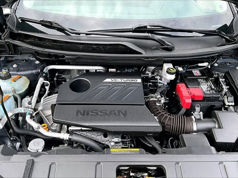Used 2024 Nissan Rogue SL AWD/4WD image 8