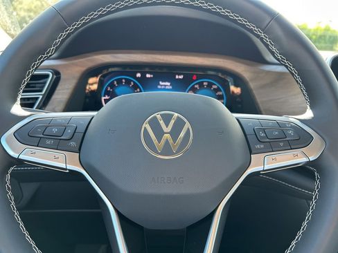 New 2026 Volkswagen Atlas SE image 18