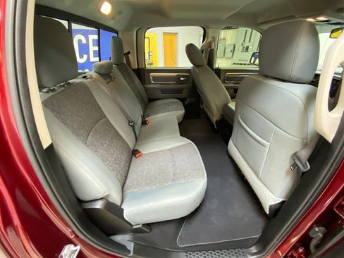 Used 2019 RAM 1500 Big Horn RWD image 28