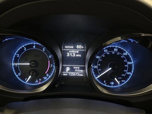 Used 2014 Toyota Corolla S image 52