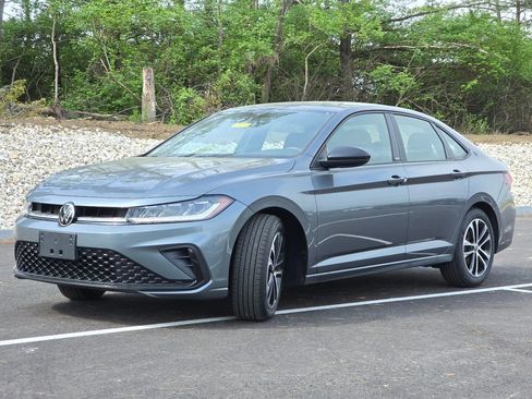 Used 2025 Volkswagen Jetta Sport FWD image 16