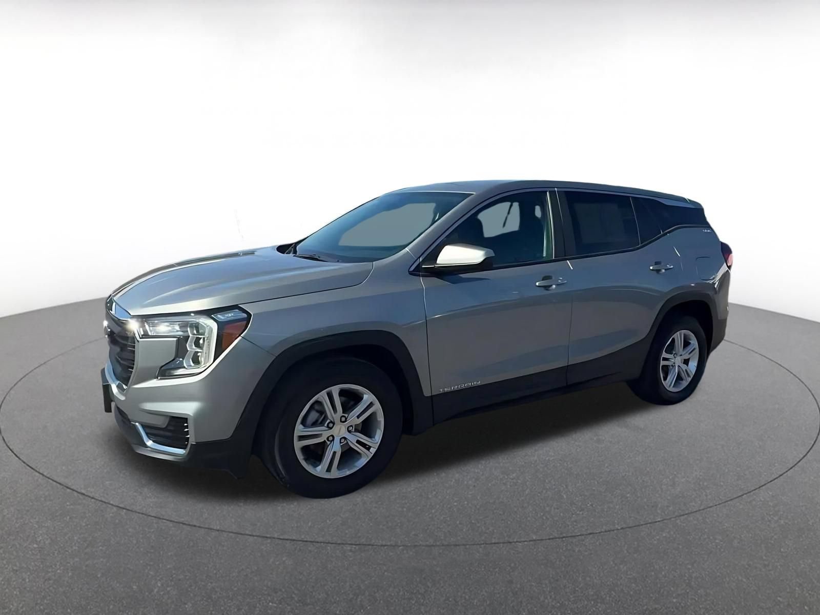 Used 2024 GMC Terrain SLE FWD image 7