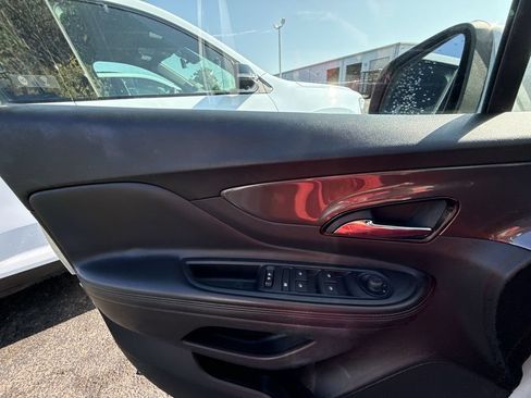 Certified 2022 Buick Encore Preferred AWD/4WD image 29
