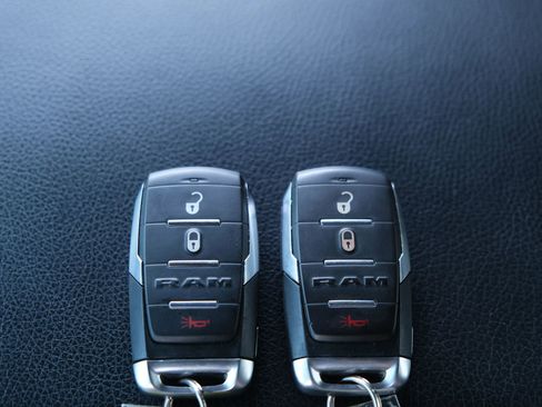 Used 2022 RAM 1500 Big Horn AWD/4WD image 26