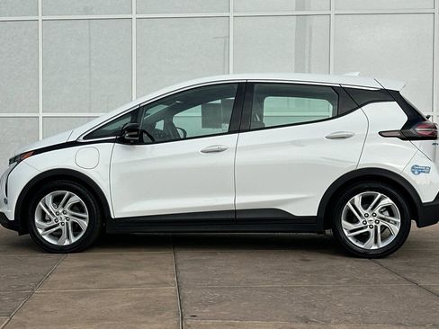 Used 2022 Chevrolet Bolt LT image 7