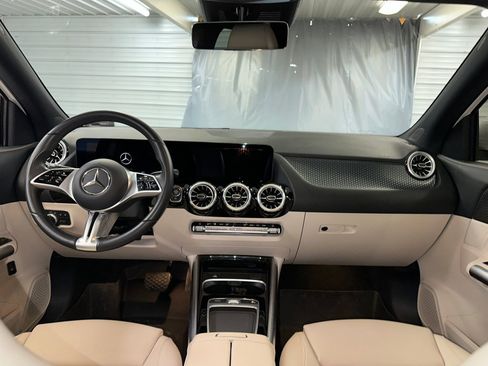 Used 2024 Mercedes-Benz GLA 250 GLA 250 image 28