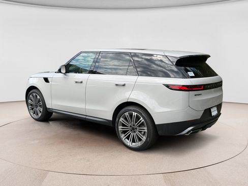 New 2026 Land Rover Range Rover Sport SE AWD/4WD image 3