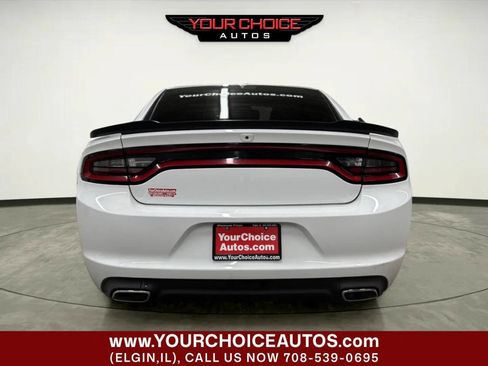 Used 2016 Dodge Charger SXT w/ Blacktop Package image 4