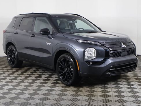 New 2025 Mitsubishi Outlander SEL Black Edition image 2