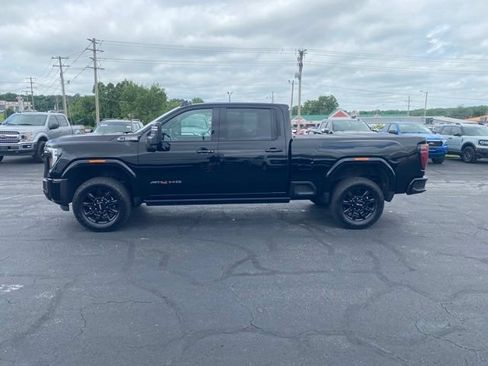 Used 2025 GMC Sierra 2500 AT4 w/ AT4 Premium Plus Package AWD/4WD image 2