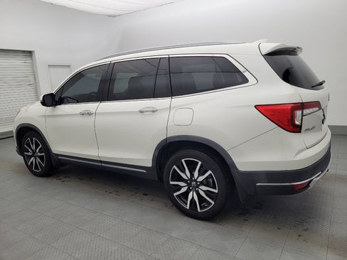 Used 2019 Honda Pilot Touring image 3
