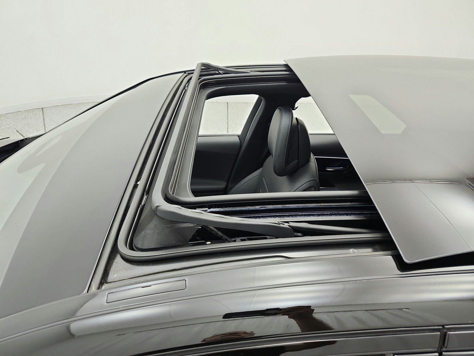 Used 2023 Mercedes-Benz C 300 Sedan image 15