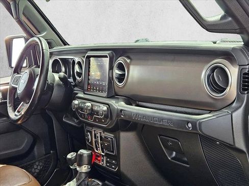 Used 2021 Jeep Wrangler Unlimited Rubicon AWD/4WD image 18
