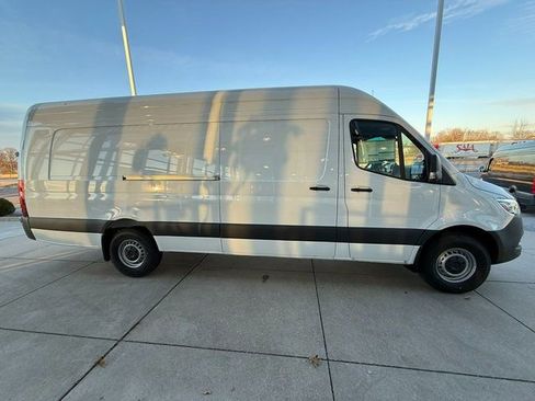New 2025 Mercedes-Benz Sprinter 2500 image 4