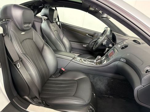 Used 2009 Mercedes-Benz SL 63 AMG image 24