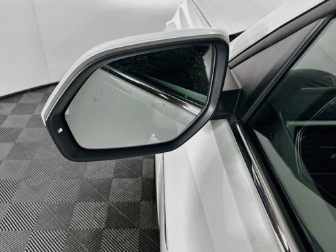 Used 2023 Volkswagen Atlas Cross Sport SE w/ Panoramic Sunroof Package FWD image 16