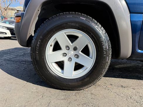 Used 2004 Jeep Liberty Sport w/ PWR Convenience Group image 9