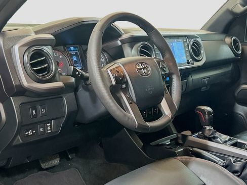 Used 2023 Toyota Tacoma TRD Pro AWD/4WD image 7