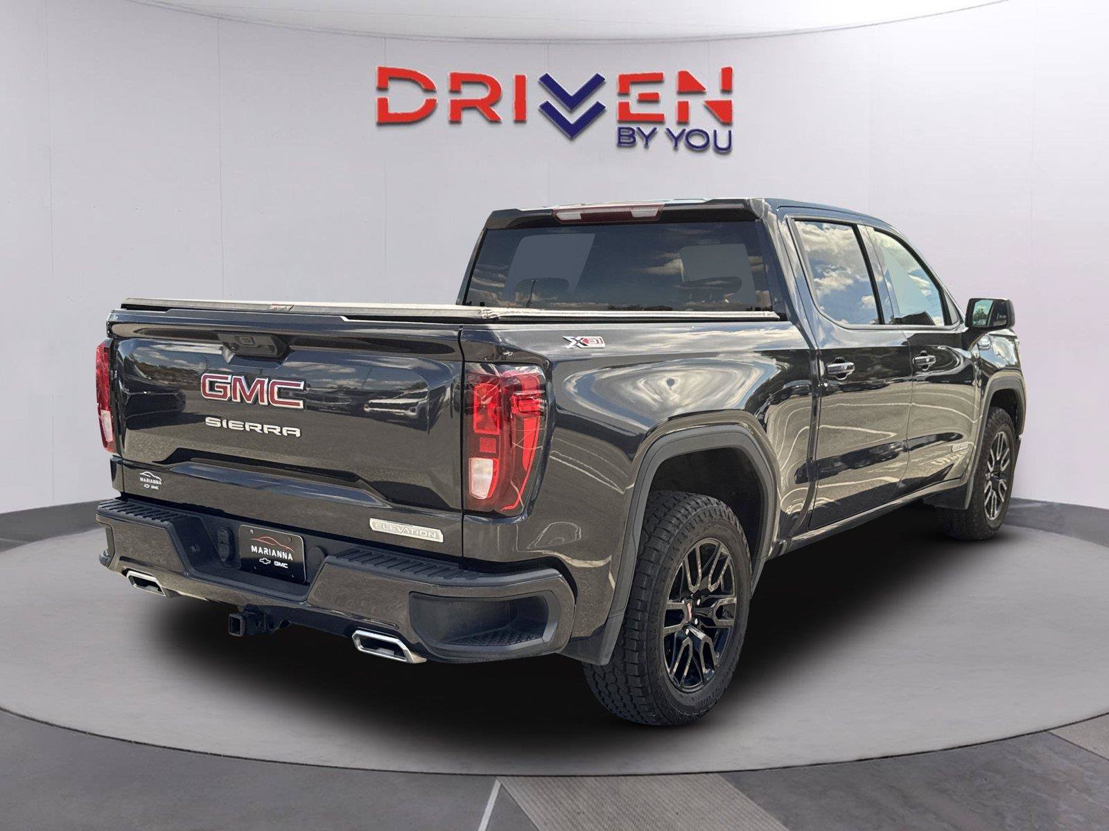 Used 2023 GMC Sierra 1500 Elevation AWD/4WD image 4