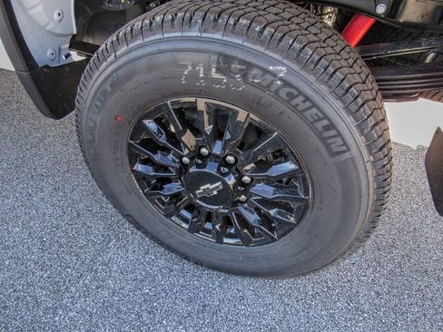 New 2026 Chevrolet Silverado 3500 W/T image 11