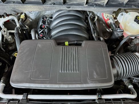 Used 2019 Chevrolet Silverado 1500 LT w/ All-Star Edition image 32