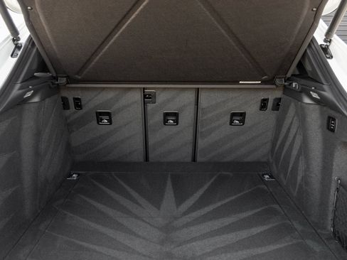 New 2026 Porsche Macan Turbo image 39